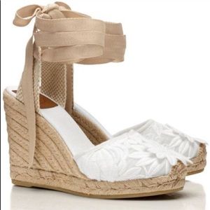 Women's White and Tan Platform Wedges